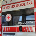 Loano, bambina investita da un'auto in piazza Cadorna: soccorsi mobilitati Loano, bambina investita da un'auto in piazza Cadorna: soccorsi mobilitati