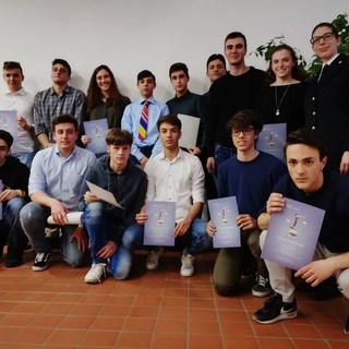 Savona, consegnate le borse di studio "Prigogine" agli studenti migliori dell’istituto "Ferraris Pancaldo" (FOTO)