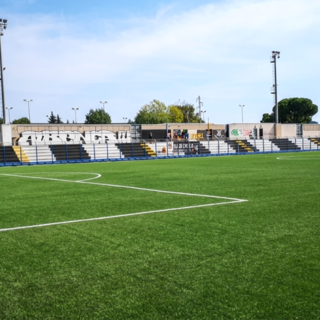 Calcio | Ad Albenga potrebbe sorgere un nuovo campo, summit al Riva per l'installazione di un secondo sintetico