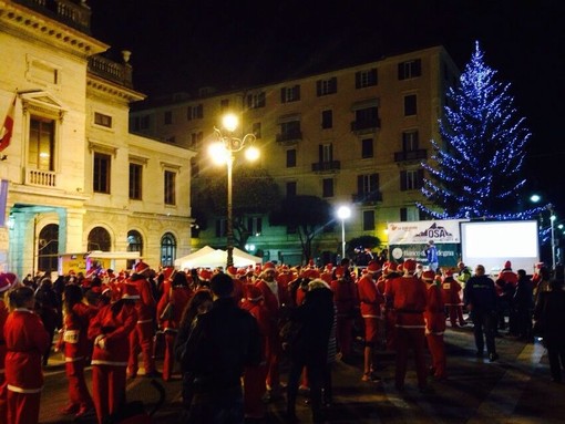 Savona, è attesa per la &quot;Corsa dei Babbi Natale&quot; il 18 dicembre: ecco come iscriversi