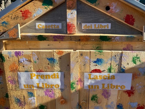 A Calice Ligure la cultura si condivide: in paese e a Carbuta arrivano le casette per il book crossing A Calice Ligure la cultura si condivide: in paese e a Carbuta arrivano le casette per il book crossing