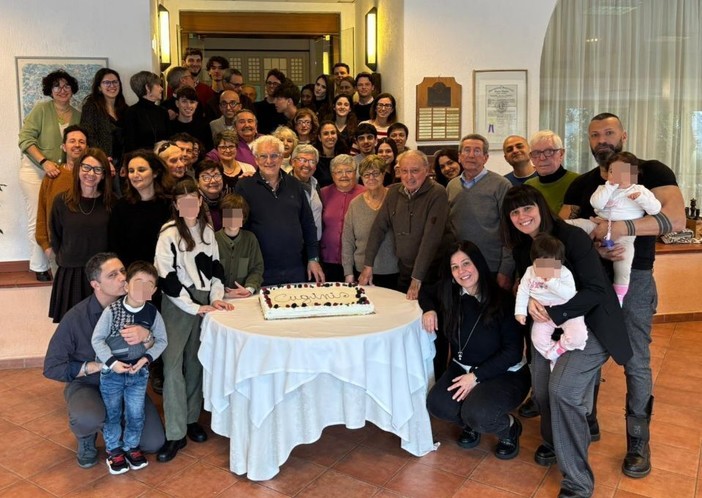 Il pranzo dei cugini, in sessanta si trovano a Villanova per consolidare i legami familiari Il pranzo dei cugini, in sessanta si trovano a Villanova per consolidare i legami familiari