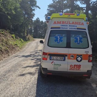 Cade dalla bici lungo una strada sterrata: soccorsi mobilitati ad Orco Feglino