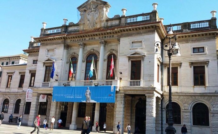 Savona, i Verdi si interrogano: "Cosa si intende per “sicurezza”?" Savona, i Verdi si interrogano: "Cosa si intende per “sicurezza”?"
