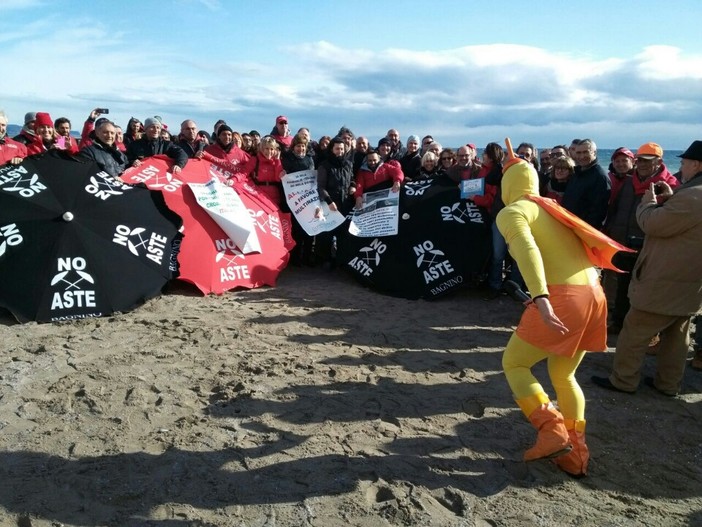 Anche Donnedamare a Ceriale per dire No alle Aste e si alla tutela delle 30 mila imprese balneari