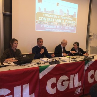 Crisi industriale, il punto al Campus: "Fare in modo che i nostri giovani non vadano all’estero" Crisi industriale, il punto al Campus: "Fare in modo che i nostri giovani non vadano all’estero"