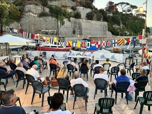 Celle, la Capitaneria di Porto incontra i diportisti di Cala Cravieu (FOTO)
