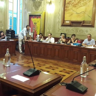 Scende la tassa sui rifiuti: approvato il bilancio di previsione 2015-2017 del Comune di Finale Ligure