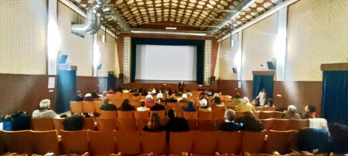Il Cinema Lux di Millesimo festeggia 10 anni dalla riapertura: una storia di passione e volontariato Il Cinema Lux di Millesimo festeggia 10 anni dalla riapertura: una storia di passione e volontariato