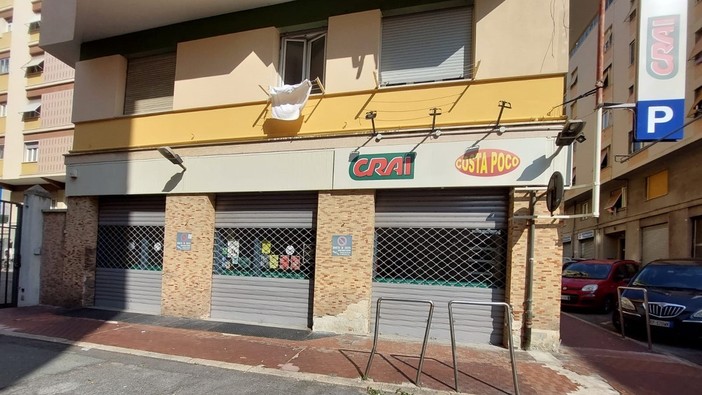 Crisi energetica, gli aumenti dei costi si abbattono sul commercio: a Savona chiude il "Crai - Costa Poco" Crisi energetica, gli aumenti dei costi si abbattono sul commercio: a Savona chiude il "Crai - Costa Poco"