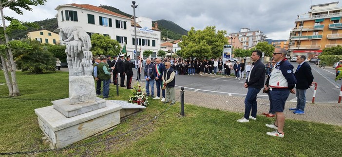 60 anni fa il crollo del condominio Albatros: Borghetto S. Spirito ricorda i sette caduti