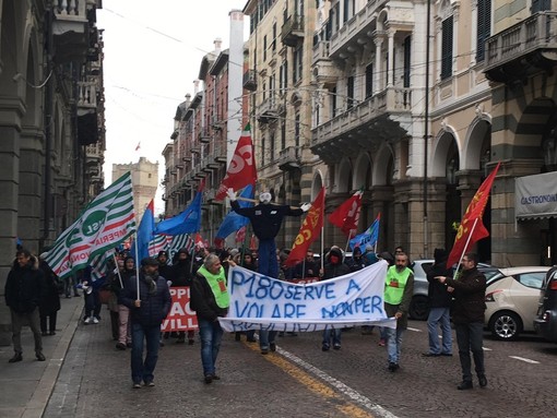 Piaggio Aerospace in attesa di risposte dal ministero