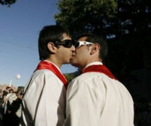 Terapie per "curare i gay"