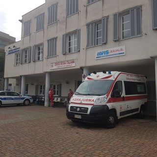 Scontro auto-bici sull'Aurelia a Ceriale: non grave il ciclista