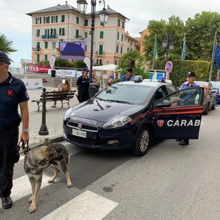 Controllo del territorio dei carabinieri della Compagnia di Alassio: 150 persone identificate, 100 veicoli controllati e 10 contravvenzioni