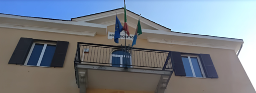 Dego, periodo di cantieri aperti: lavori in piazza Botta, manutenzione strade e corsi d’acqua