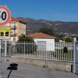 Albenga, prosegue il progetto di controllo di vicinato, installati cartelli a Campochiesa