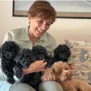 Nalla foto la scrittrice cuneese Cristina Giordana