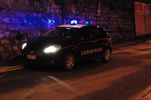 Aggrediscono i Carabinieri perché 'infastiditi' dai controlli: due arresti