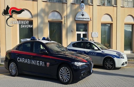 Albenga, spacciatori "fantasma" tra la vegetazione del fiume: arrestati con eroina, hashish e soldi