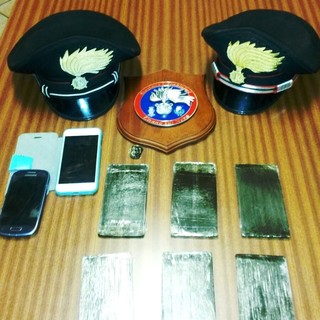 Cisano sul Neva: Carabinieri arrestano spacciatore e acquirente