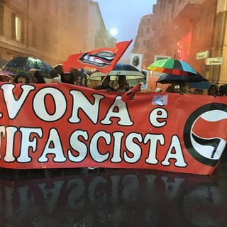 Immagine di repertorio: un corteo antifascista a Savona