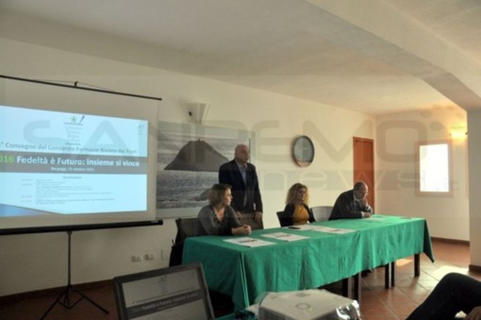 Bergeggi: 4° Convegno Consorzio Farmacie Riviera dei Fiori sulla qualità e quanti dei servizi erogati Bergeggi: 4° Convegno Consorzio Farmacie Riviera dei Fiori sulla qualità e quanti dei servizi erogati