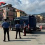 Guida in stato di ebbrezza e minaccia gli automobilisti con un bastone dopo l'incidente Guida in stato di ebbrezza e minaccia gli automobilisti con un bastone dopo l'incidente