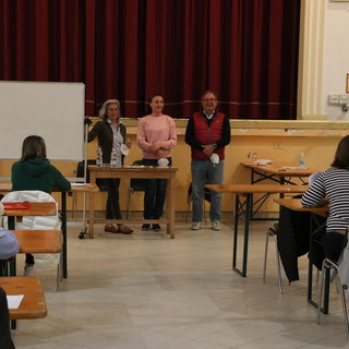 Alassio, corso di lingua italiana per i profughi ucraini (FOTO)