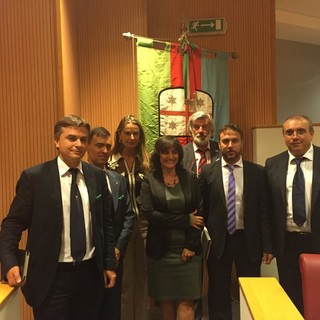 Assemblea ligure composta da otto gruppi consiliari