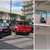 Pietra Ligure sotto shock dopo l'incidente a scuola, la dirigente: "Non c'è stato il tempo di intervenire" Pietra Ligure sotto shock dopo l'incidente a scuola, la dirigente: "Non c'è stato il tempo di intervenire"
