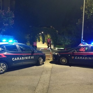 Albenga, colti a rubare all’interno del “Self”: arrestati due italiani dai Carabinieri