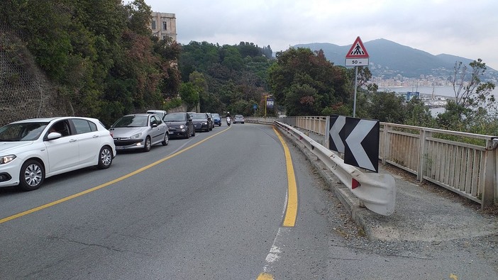 Caos viabilità sull'Aurelia tra Varazze e Celle, la minoranza varazzina: "Danno di immagine ed economico per la città"