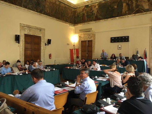 Savona: Verdi attaccano su ATA: "Martedì spettacolo triste in consiglio"