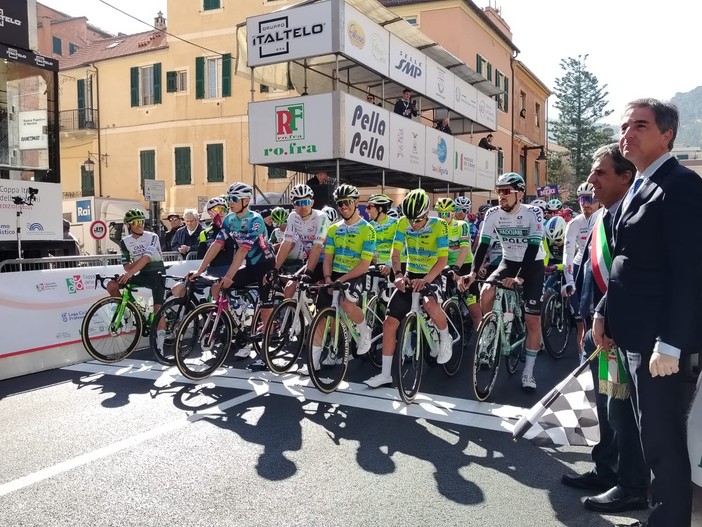 Al via il Trofeo Laigueglia: sarà bagarre sul Paravenna e l'ostica Colla Micheri (FOTO e VIDEO)