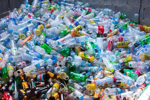 Borghetto Santo Spirito: i volontari di &quot;Savona Climate Save&quot; contro la plastica