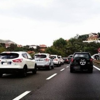Incidente sull'A10 tra Savona e Albisola: coda sul tratto Incidente sull'A10 tra Savona e Albisola: coda sul tratto