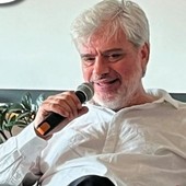 Andora, Corrado Zunino ospite di "Sguardi Laterali" con "La famiglia nel bosco" Andora, Corrado Zunino ospite di "Sguardi Laterali" con "La famiglia nel bosco"
