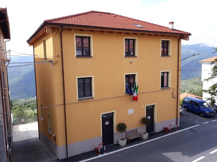 Onzo, il sindaco nel registro degli indagati. Arnaldi: "Ora il paese merita risposte" Onzo, il sindaco nel registro degli indagati. Arnaldi: "Ora il paese merita risposte"