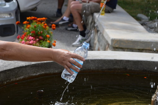 Emergenza caldo, Baccino (ANCE Savona): "Invitiamo le aziende a dare acqua fresca e sali minerali ai lavoratori" Emergenza caldo, Baccino (ANCE Savona): "Invitiamo le aziende a dare acqua fresca e sali minerali ai lavoratori"