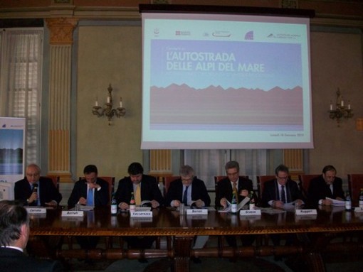 Savona: nasce progetto dell'autostrada delle Alpi e del mare