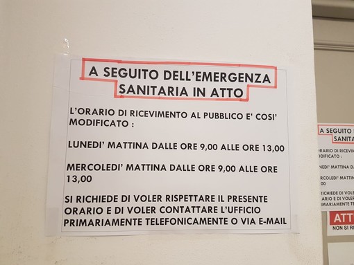 Albenga: uffici aperti, ma si raccomanda di prendere appuntamento