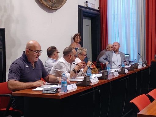 Albenga, il Pd ingauno: “Abbandono dell’aula consiliare della minoranza arrogante e ingiustificato” Albenga, il Pd ingauno: “Abbandono dell’aula consiliare della minoranza arrogante e ingiustificato”
