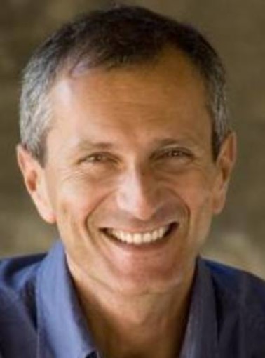 Libreria Ubik: lo scrittore Gianrico Carofiglio libraio per un'ora Libreria Ubik: lo scrittore Gianrico Carofiglio libraio per un'ora