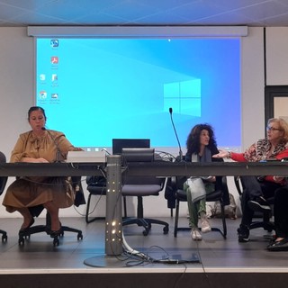 I consultori familiari, Cirone: “Nella nostra Asl sono 10, ne sono previsti altri con le case di Comunità” I consultori familiari, Cirone: “Nella nostra Asl sono 10, ne sono previsti altri con le case di Comunità”