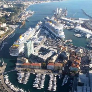 Interventi di estrema urgenza per mettere in sicurezza la banchina crociere di Savona