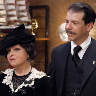 I savonesi Daniela e Emiliano appassionati di vestiti d'epoca protagonisti a "Cash or Trash"