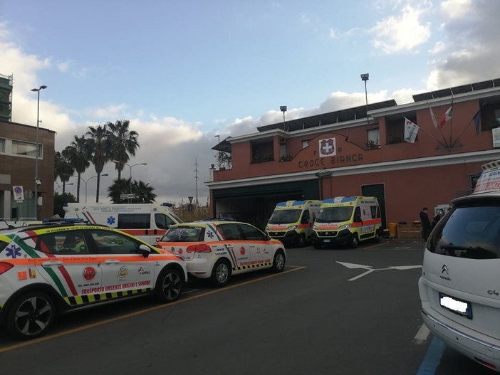 Sole, mare e solidarietà: la Croce Bianca di Albenga aderisce al progetto "Vacanze Volontariato" Sole, mare e solidarietà: la Croce Bianca di Albenga aderisce al progetto "Vacanze Volontariato"