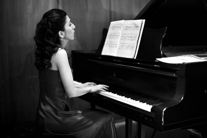 Il concerto di Mezza Estate, il borgo Rollo raccoglie fondi per medici senza frontiere