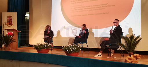 “Crescere insieme in un mondo solidale ed inclusivo”, a Pietra Ligure le scuole incontrano le istituzioni (FOTO e VIDEO) “Crescere insieme in un mondo solidale ed inclusivo”, a Pietra Ligure le scuole incontrano le istituzioni (FOTO e VIDEO)